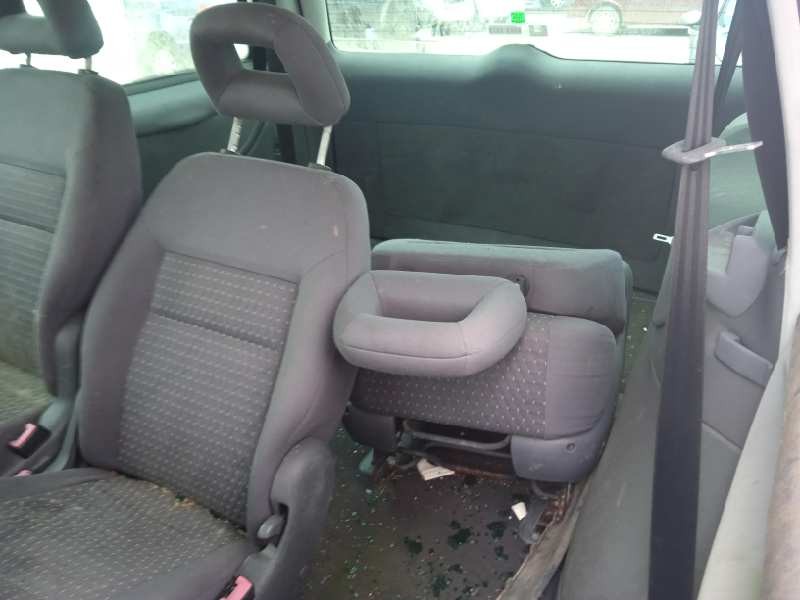 seat alhambra (7v9) del año 2002