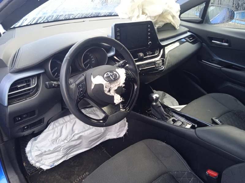 toyota c-hr del año 2021