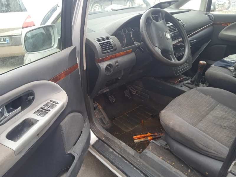 seat alhambra (7v9) del año 2002