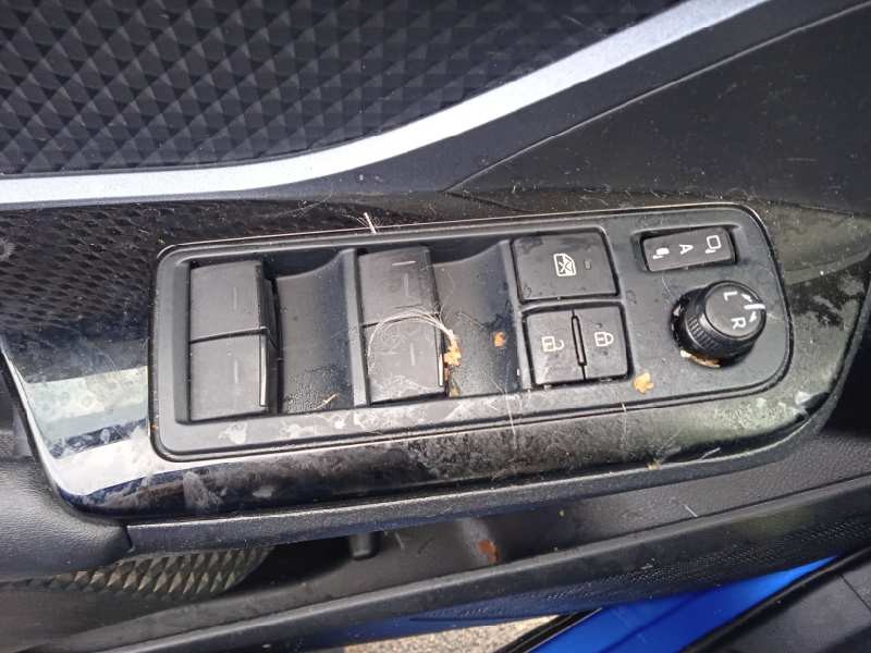 toyota c-hr del año 2021