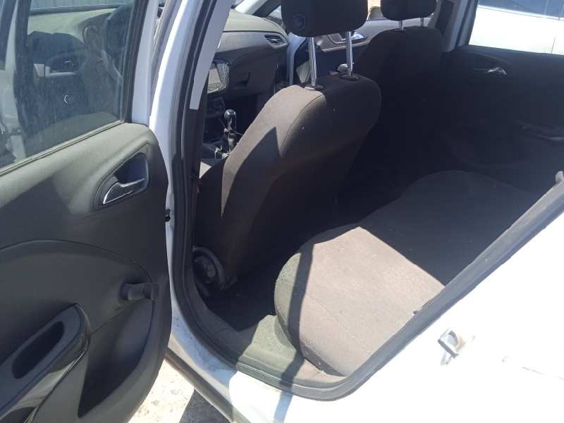 opel corsa e del año 2015