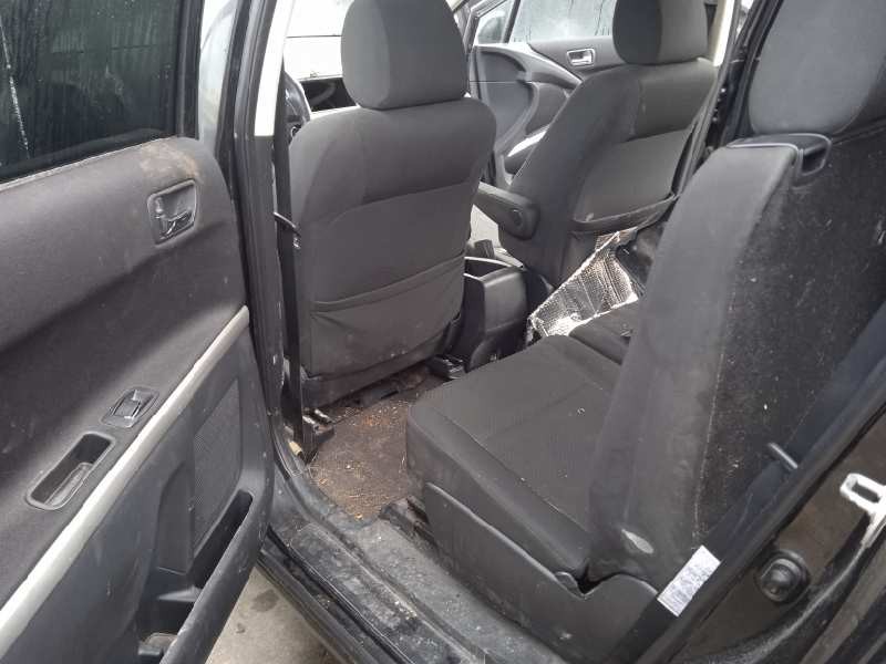 toyota corolla verso (r1) del año 2005