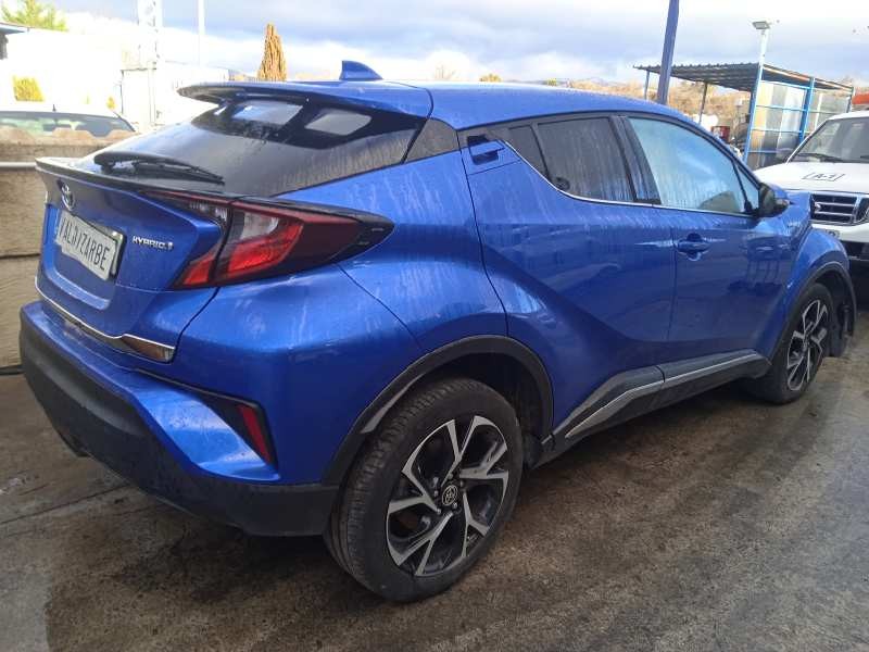 toyota c-hr del año 2021