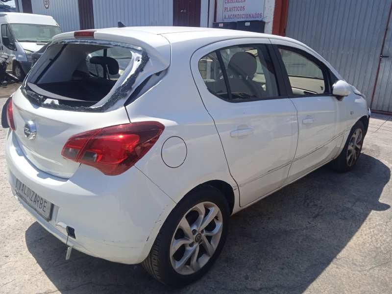 opel corsa e del año 2015