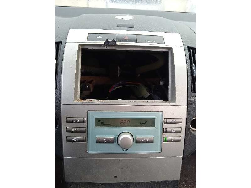 toyota corolla verso (r1) del año 2005