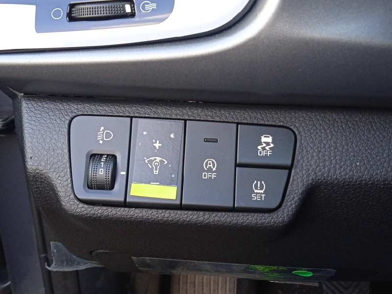 kia rio (yb) del año 2023