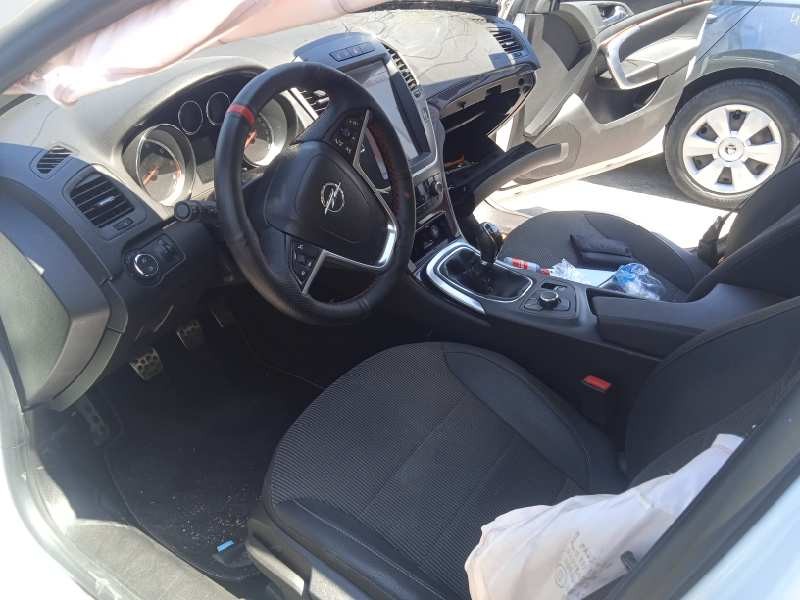 opel insignia sports tourer del año 2012