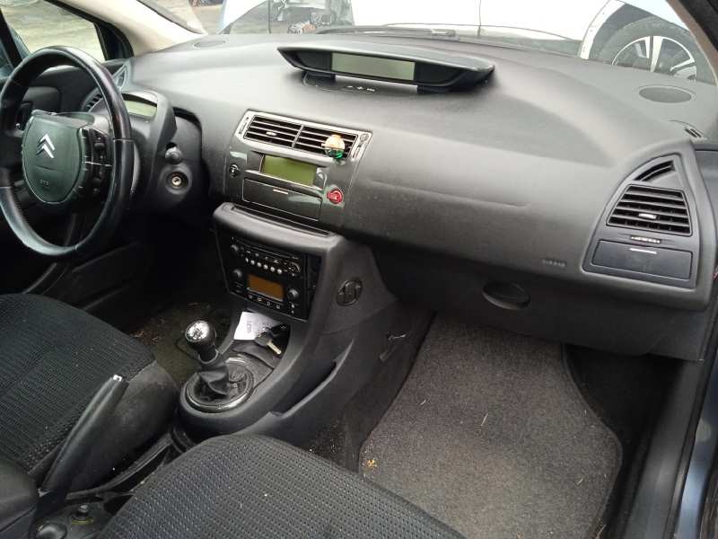 citroën c4 berlina del año 2005