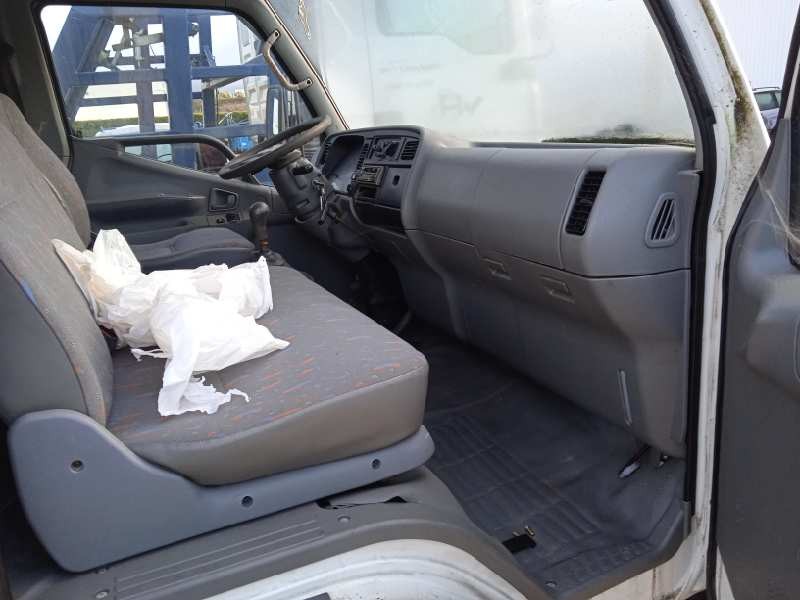 mitsubishi canter 01/99  del año 2002