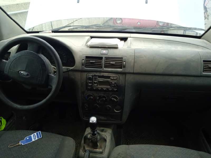 ford transit connect (tc7) del año 2003