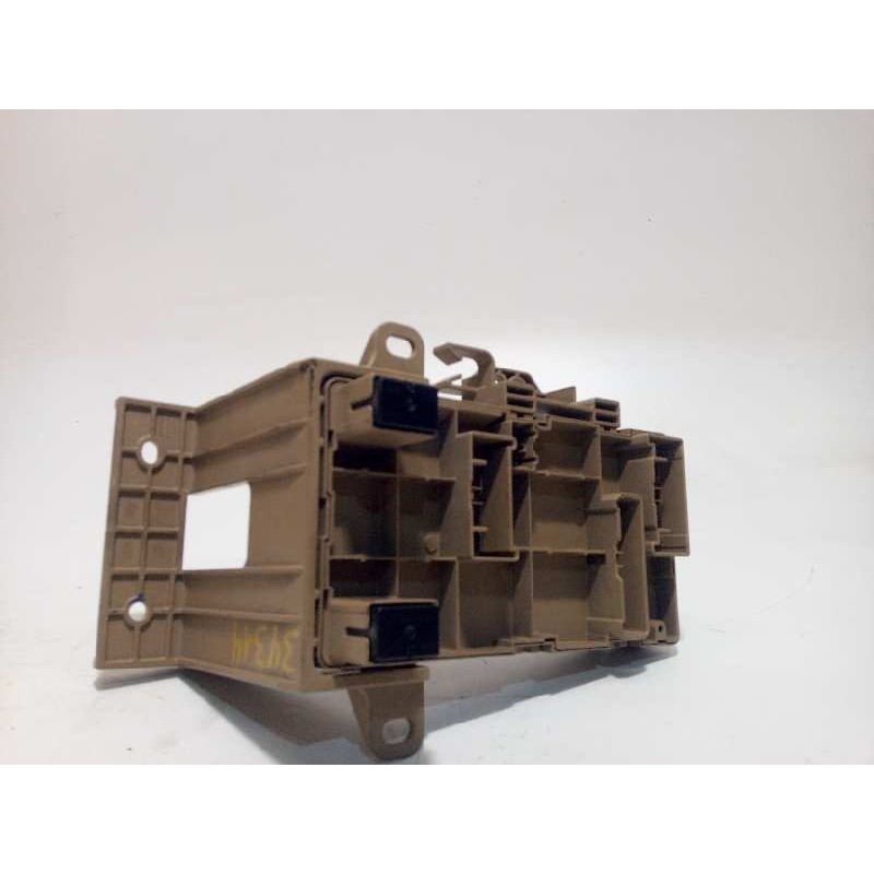Recambio de caja reles / fusibles para subaru xv 2.0 diesel cat referencia OEM IAM 82201FJ010  