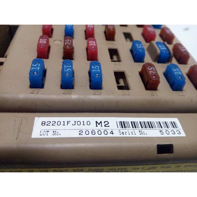 Recambio de caja reles / fusibles para subaru xv 2.0 diesel cat referencia OEM IAM 82201FJ010  