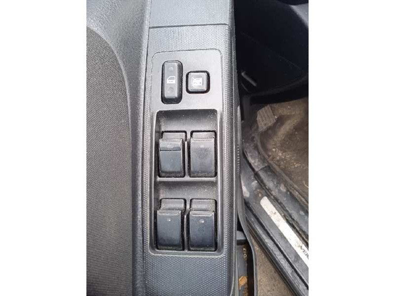 toyota corolla verso (r1) del año 2005