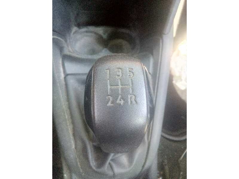 peugeot 208 del año 2016