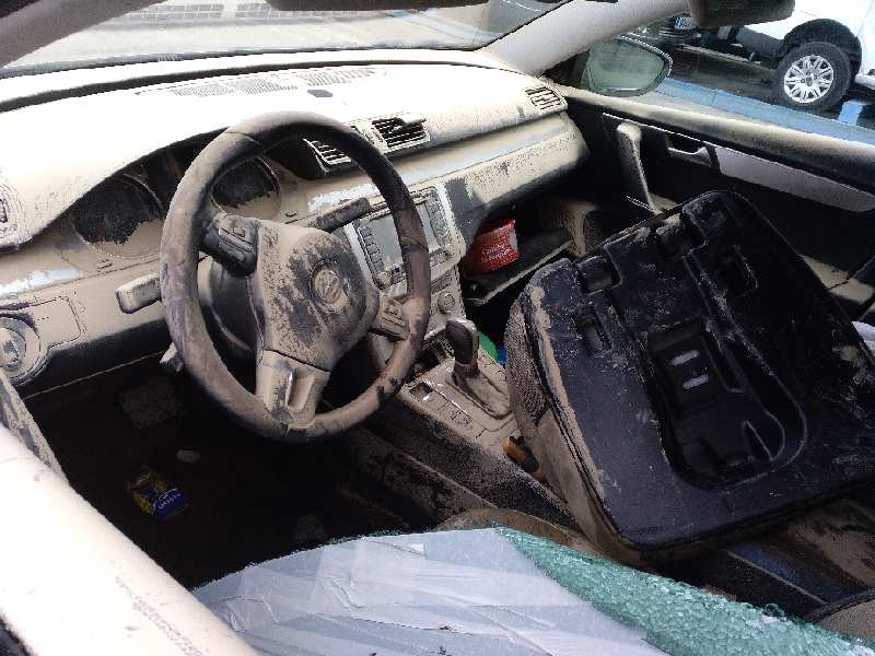 volkswagen passat lim. (362) del año 2013