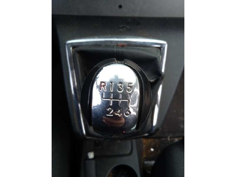 toyota corolla verso (r1) del año 2005