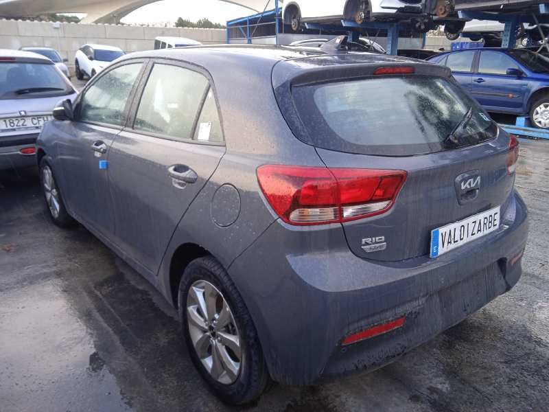 kia rio (yb) del año 2023