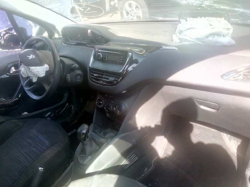 peugeot 208 del año 2016