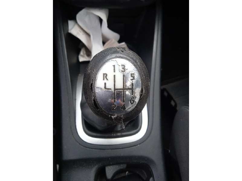 renault megane iii berlina 5 p del año 2011