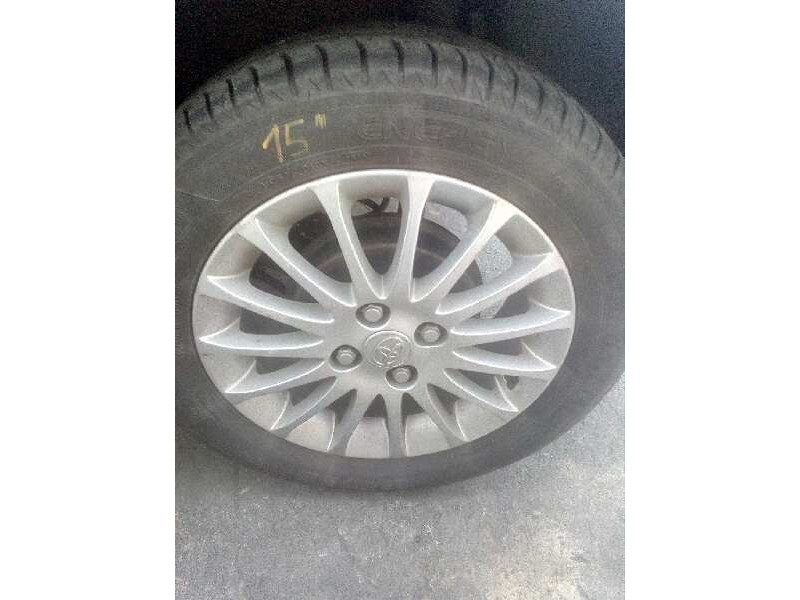 toyota yaris del año 2009