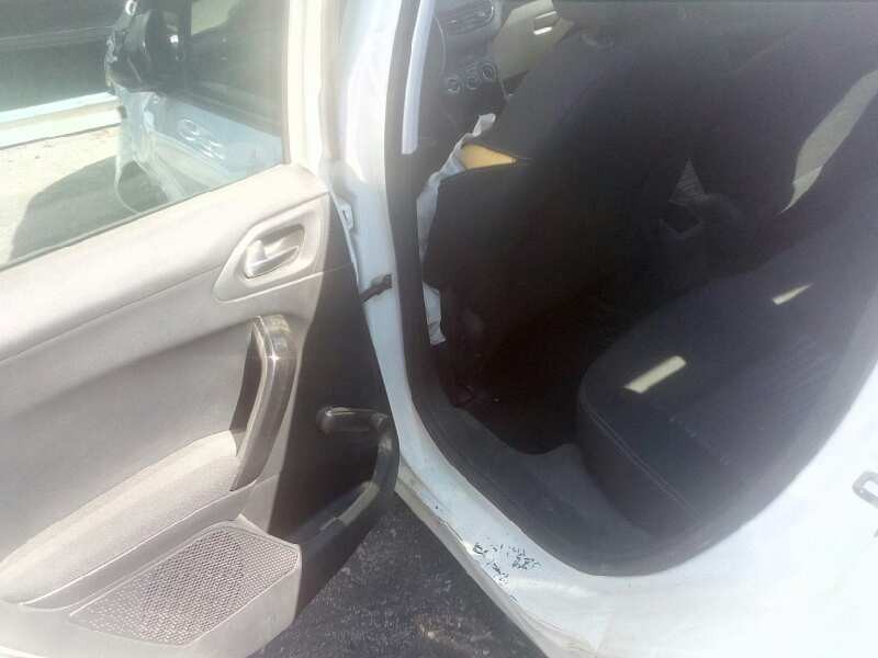 peugeot 208 del año 2016