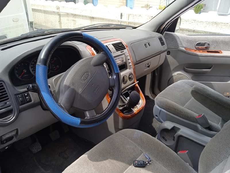 kia carnival ii del año 2003