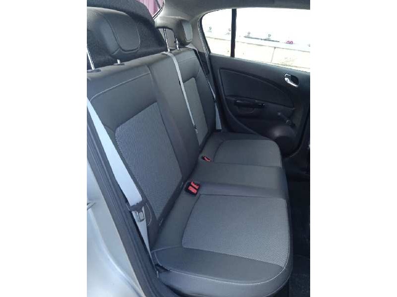 opel corsa d del año 2009