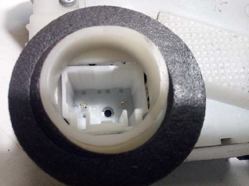 Recambio de cerradura puerta delantera derecha para subaru xv 2.0 diesel cat referencia OEM IAM 61032FJ040  