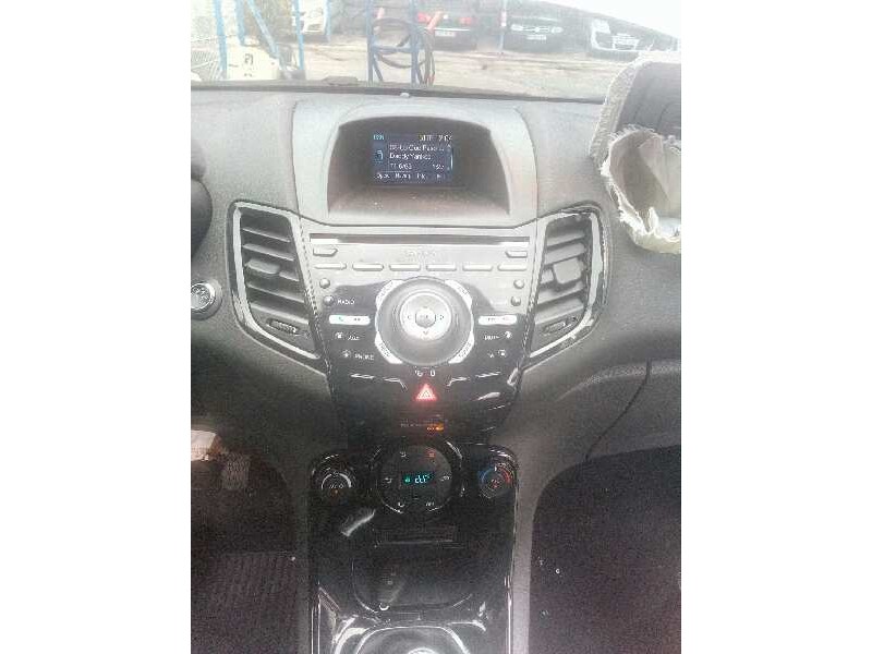 ford fiesta (ccn) del año 2015