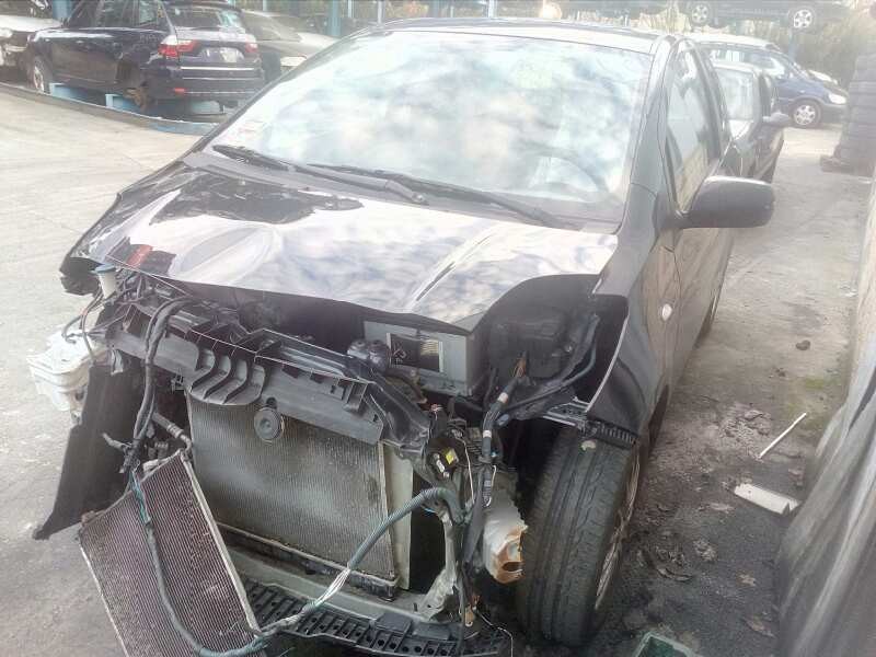 toyota yaris del año 2009