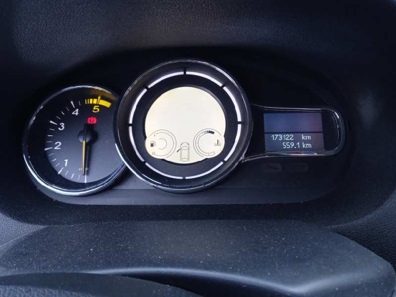 renault megane iii berlina 5 p del año 2011