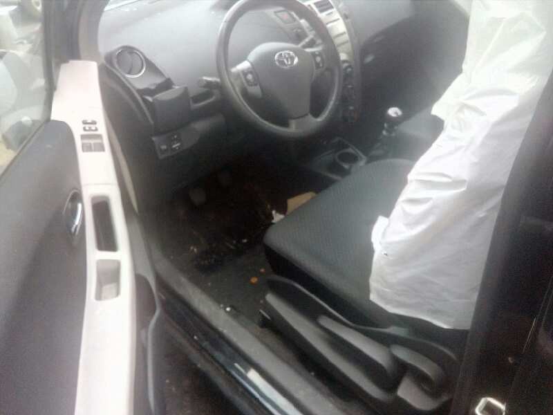 toyota yaris del año 2009