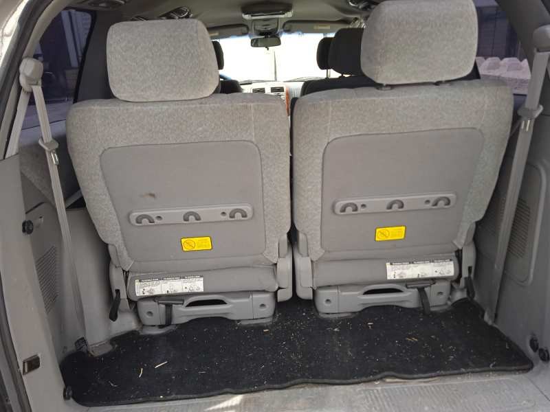 kia carnival ii del año 2003