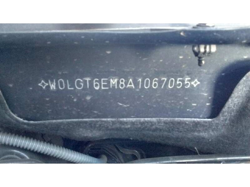 opel insignia berlina del año 2010