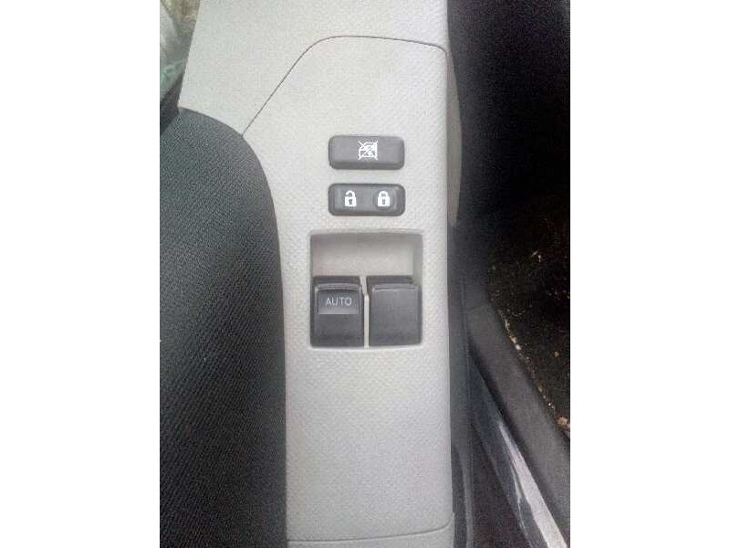 toyota yaris del año 2009