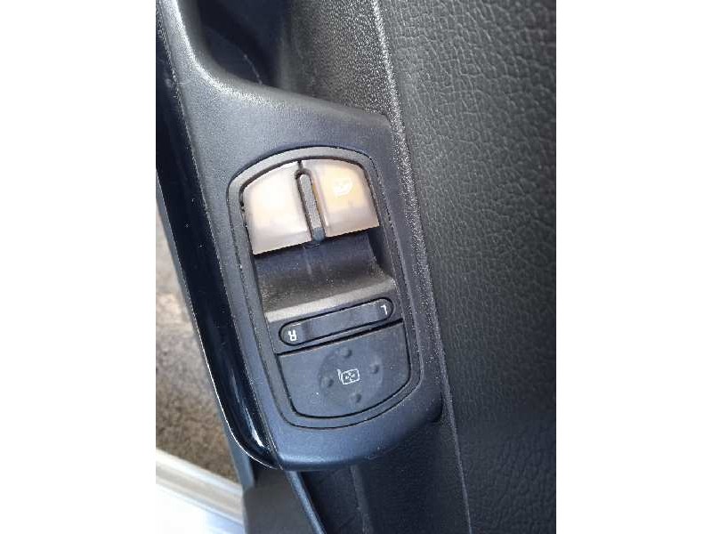 opel corsa d del año 2009