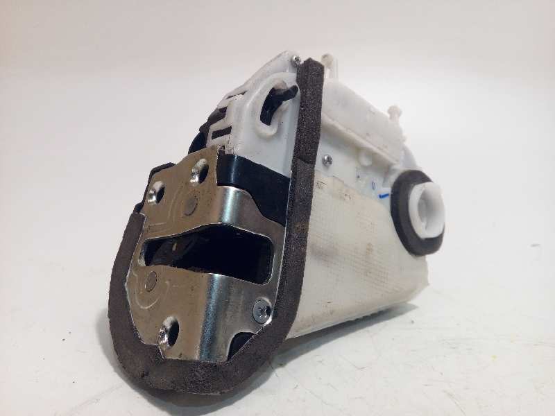 Recambio de cerradura puerta trasera derecha para subaru xv 2.0 diesel cat referencia OEM IAM 61035FJ000  