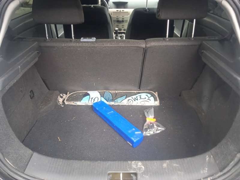 opel astra gtc del año 2007