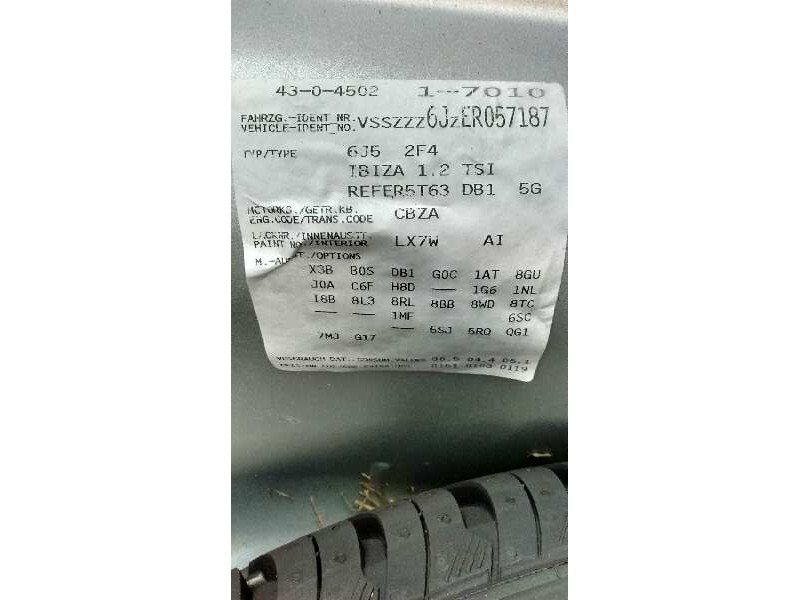 seat ibiza (6j5) del año 2013