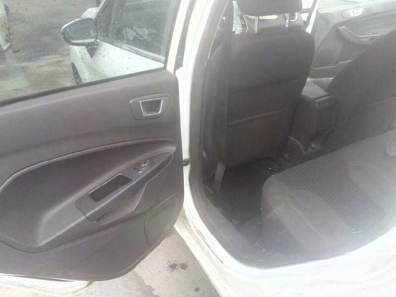 ford fiesta (ccn) del año 2015