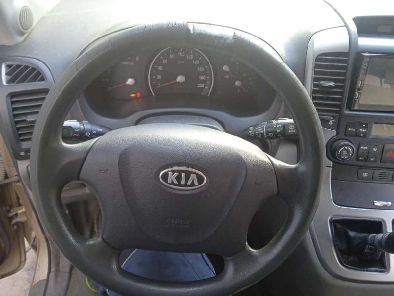 kia carnival del año 2007