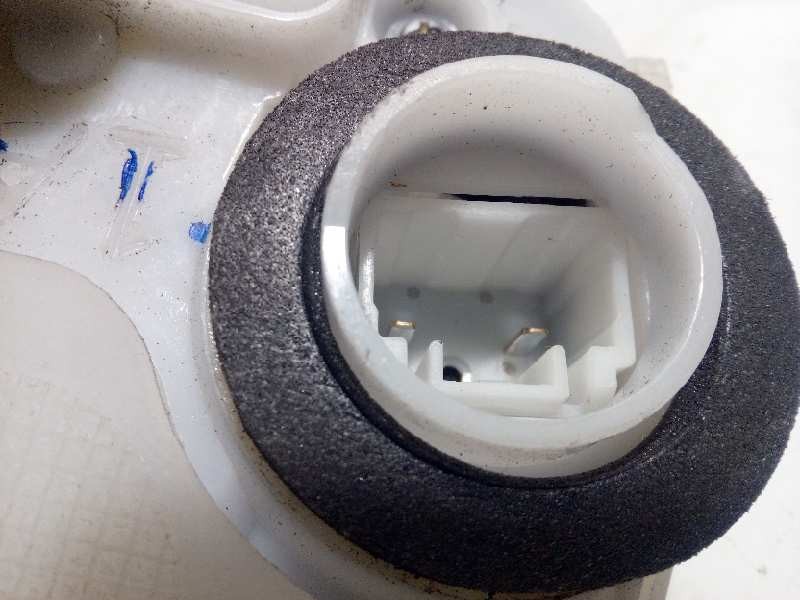 Recambio de cerradura puerta trasera derecha para subaru xv 2.0 diesel cat referencia OEM IAM 61035FJ000  