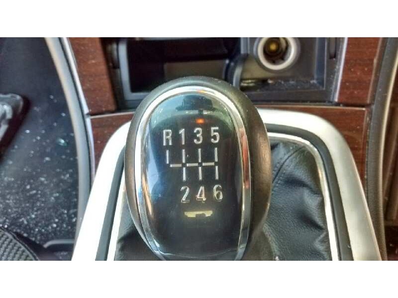 opel insignia berlina del año 2010