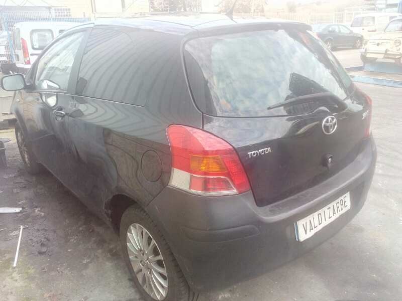 toyota yaris del año 2009