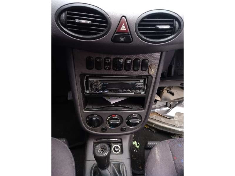 mercedes-benz clase a (w168) del año 2004