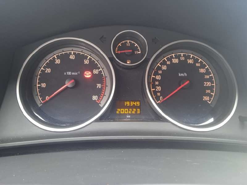 opel astra gtc del año 2007