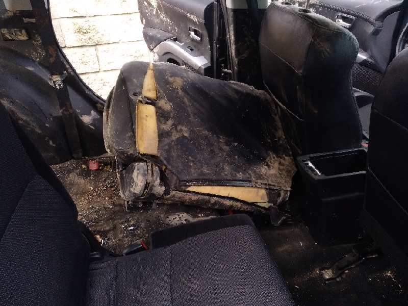 mitsubishi outlander (cw0) del año 2010