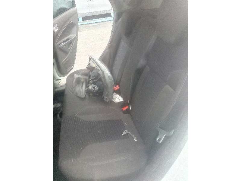 ford fiesta (ccn) del año 2015