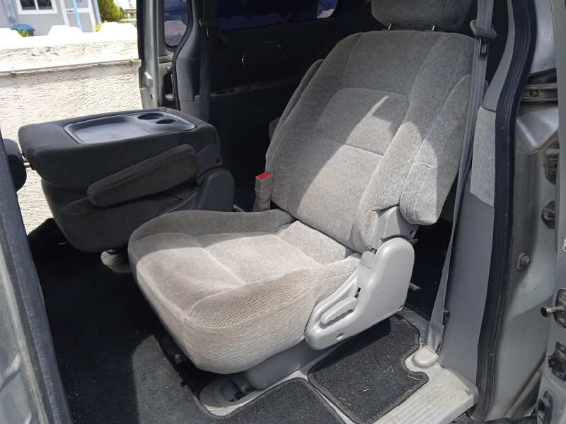 kia carnival ii del año 2003