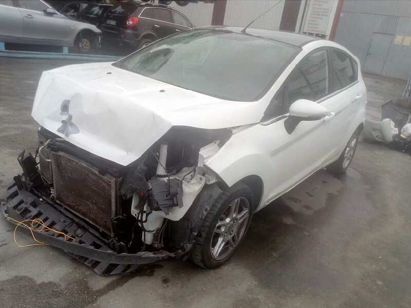 ford fiesta (ccn) del año 2015